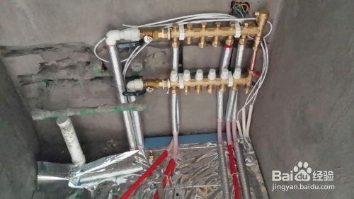 水地暖安装视频全过程,从施工准备到验收完毕