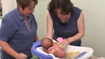 新生洗澡的视频教程,新生洗澡全攻略视频教程